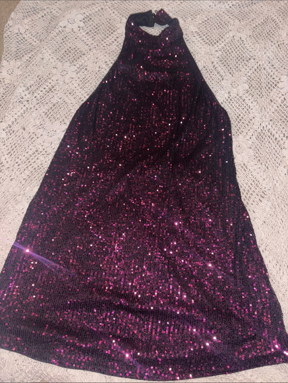 Woman’s sparkle halter dress -backless